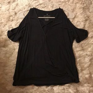 Soft & sexy American eagle shirt